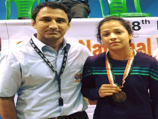 Niece broke away relation from society and played wrestling after this  Uncle made Commonwealth champion