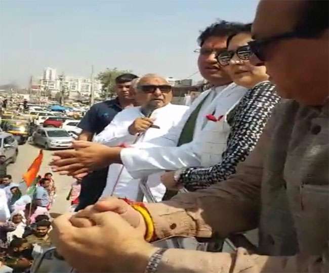 हरियाणा à¤à¥ सरà¤à¤¾à¤° à¤à¥ à¤à¤¾à¤à¤à¥à¤°à¥à¤¸ नà¥à¤¤à¤¾ à¤à¥à¤²à¤¾à¤® नबॠà¤à¤à¤¾à¤¦ नॠबताया à¤
नà¥à¤à¤µà¤¹à¥à¤¨