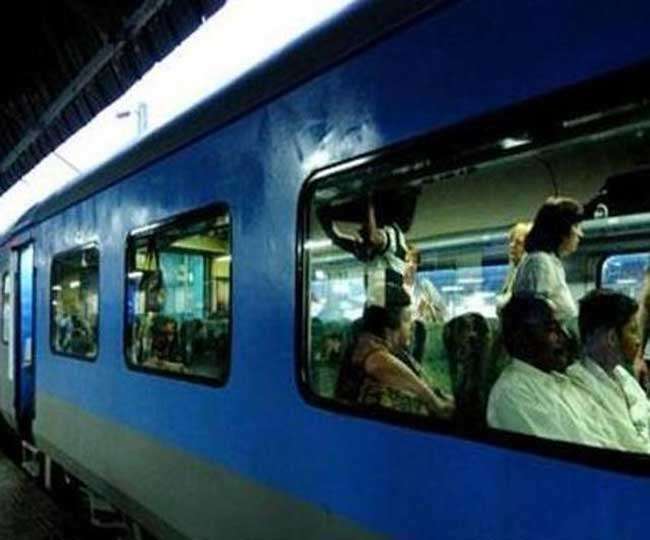 ट्रेन के AC कोच में अब यात्रियों को नहीं मिलेंगे गंदे कंबल रेलवे बोर्ड