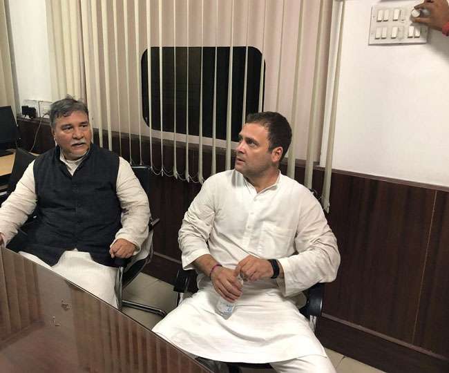 CBI विवाद: केंद्र सरकार पर हमलावर कांग्रेस, देशभर में प्रदर्शन; राहुल ने दी गिरफ्तारी