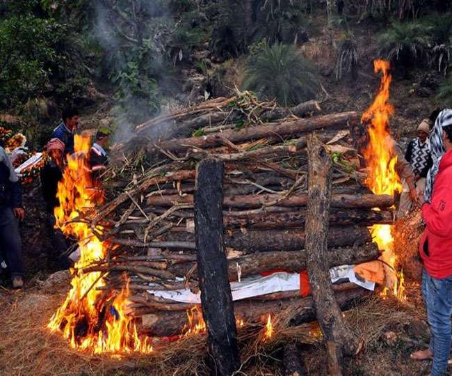 दबंगों ने श्मशान भूमि पर किया था कब्जा, पुलिस ने मुक्त कराई जमीन -