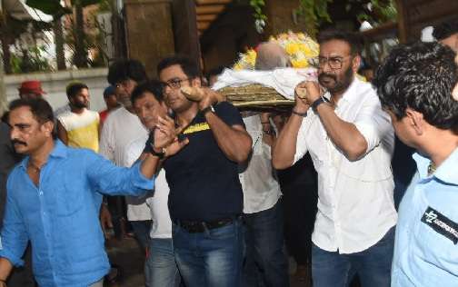 अभिनेता Ajay Devgn के पिता Veeru devgan का निधन, सोमवार को मुंबई में हुए पंचतत्व में विलीन