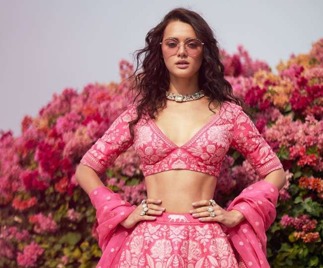 नà¤-नवà¥à¤²à¥ दà¥à¤²à¥à¤¹à¤¨à¥à¤ à¤à¤¨ बà¥à¤²à¤¾à¤à¤à¤¼ डिà¤à¤¾à¤à¤¨à¥à¤¸ à¤à¥ साथ लà¤à¤¾à¤à¤ à¤
पनॠसà¥à¤à¤¾à¤à¤² मà¥à¤ à¤à¥à¤²à¥à¤®à¤° à¤à¤¾ तड़à¤à¤¾