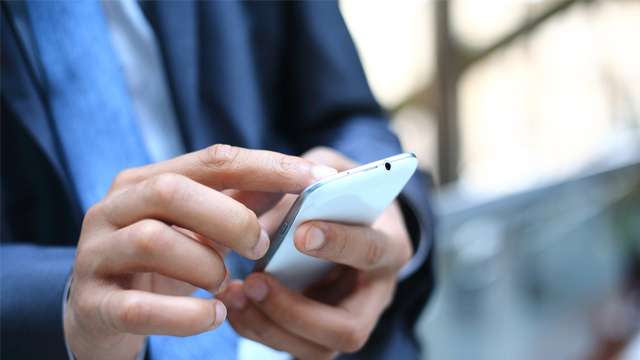 Image result for à¤à¤¿à¤¯à¥ à¤¬à¤¨à¤¾à¤® à¤µà¥à¤¡à¤¾à¤«à¥à¤¨ à¤¬à¤¨à¤¾à¤® à¤à¤¯à¤°à¤à¥à¤²