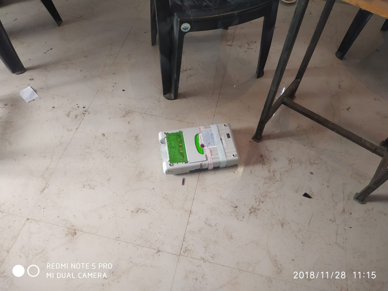 MP Gwalior, Jabalpur elections 2018: कहीं चली गोली, तो कहीं ऐसी हुई वोटिंग