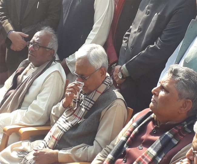 जब सबके सामने फफक-फफक कर रो पड़े बिहार के सीएम नीतीश कुमार, जानिए वजह