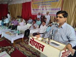 घर-घर जाएंगे, इन्सेफ्लाइटिस दूर भगाएंगे