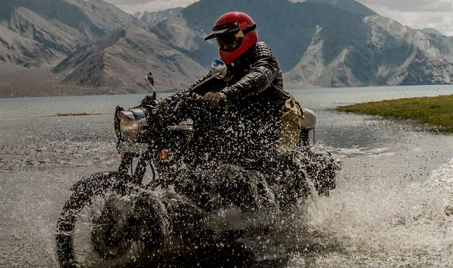 Yamaha à¤à¤° Royal Enfield à¤à¥ à¤à¤¨ बाà¤à¤à¥à¤¸ सॠसड़ठहादसà¥à¤ पर लà¤à¥à¤à¥ लà¤à¤¾à¤®