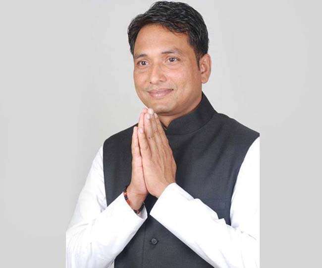 ओडिशा सरकार में मंत्री बने छत्तीसगढ़ के पूर्व चीफ पायलट कैप्टन डीएस मिश्रा
