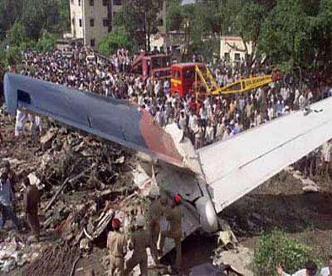 FLASHBACK: तब कटी पतंग की तरह गिरा था विमान, मारे गए थे 55 यात्री - 55  passengers died in that worst plane accident of 2000 in patna