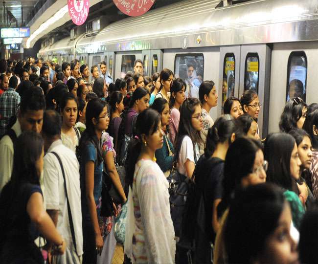 20 हजार करोड़ का कर्ज और 400 करोड़ के घाटे के साथ चल रही आपकी मेट्रो, जानें क्यों