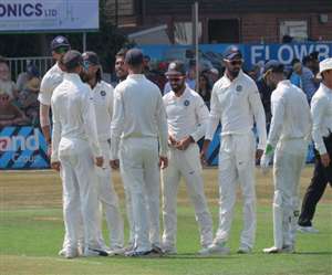 टीम इंडिया की बल्लेबाजी में है गहराई- सुनील गावस्कर