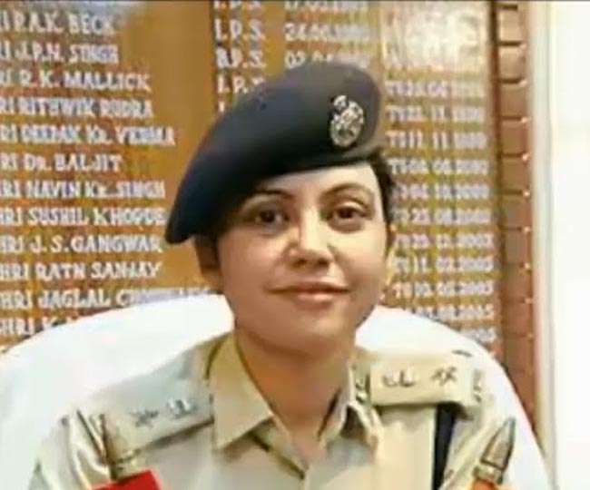 Tejashwi questions transfer of lady SSP investigating Shelter Home Case