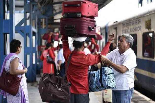 know about Indian Railways rules about luggage size and fair
