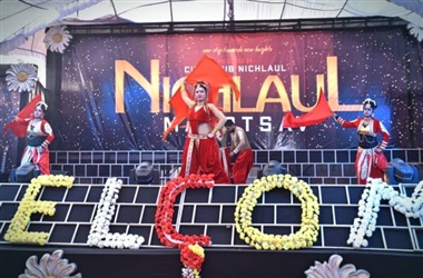 निचलौल महोत्सव में कलाकारों ने बिखेरा हुनर का जलवा
