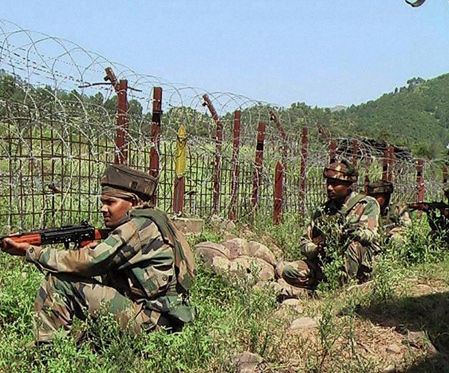 पाकिस्‍तान आर्मी का हेलिकॉप्‍टर पहुंचा LoC के करीब, भारतीय सेना अलर्ट ...