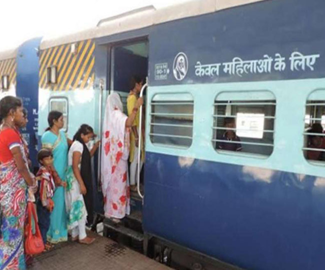 Indian Railways will soon arrange extra coaches in Premium Trains for