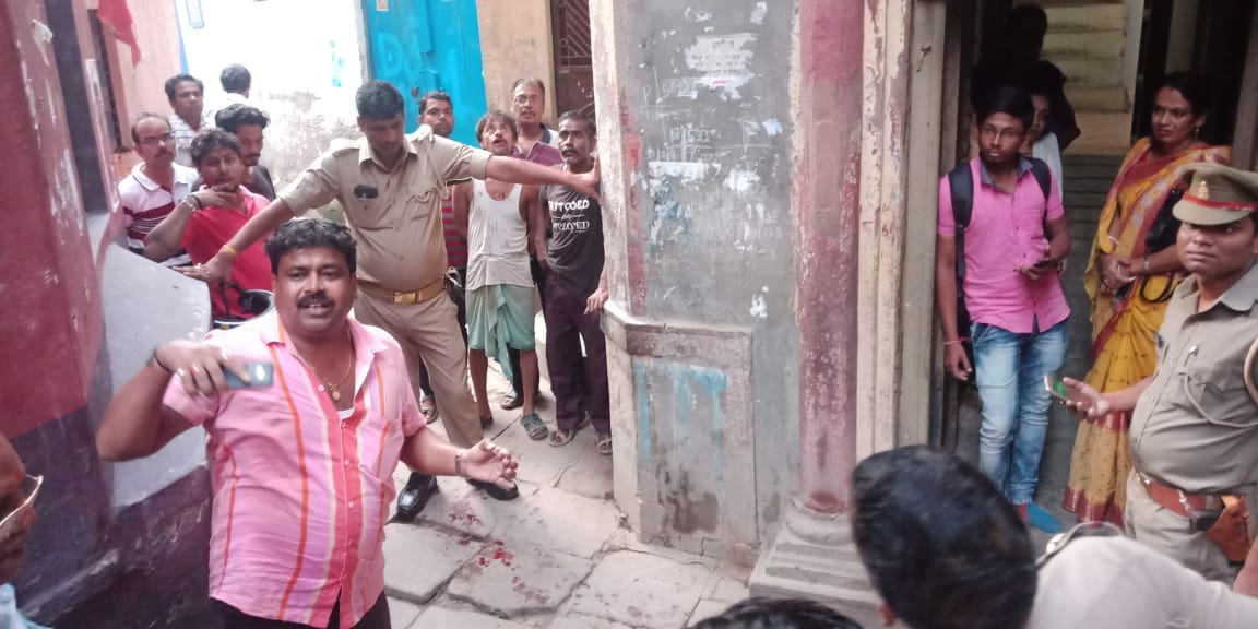 वाराणसी में गैंगवार के दौरान 50 हजार के इनामी रईस बनारसी सहित दो ढेर