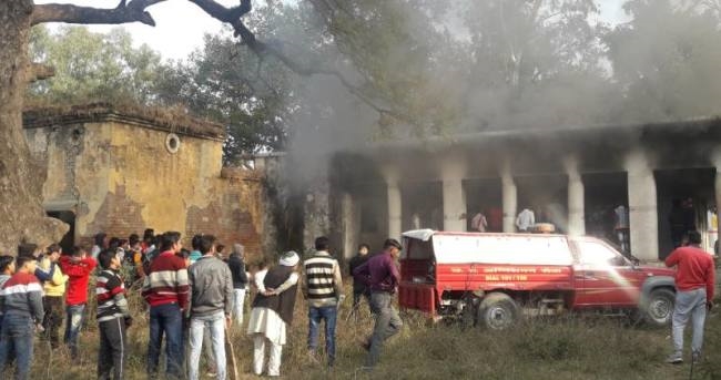 बीआरसी में फिर लगी आग, स्कूली बैग जलकर खाक