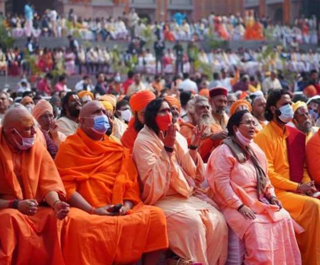 अखिल भारतीय संत समिति काशी, अयोध्या, प्रयाग, वृंदावन समेत 13 स्थानों पर संत सम्मेलन आयोजित करने जा रही है।