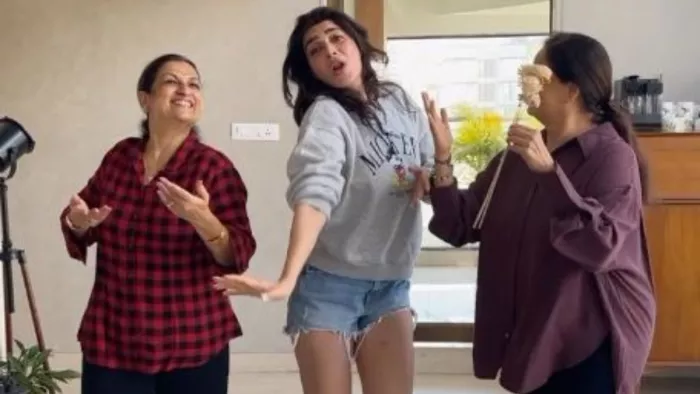 Karishma Tanna Reel Video: करिश्मा तन्ना फिल्म एक्ट्रेस है।