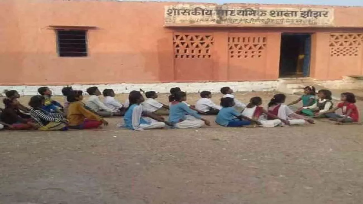 Tamil Nadu: तंजावुर जिले के 80 आदिवासी बच्चों ने स्कूल जाना किया बंद, अन्य छात्र करते थे उत्पीड़न