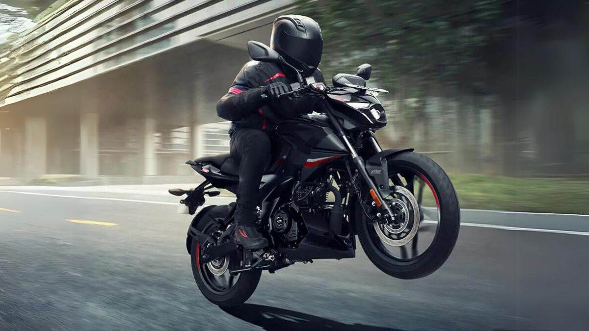 https://www.jagranimages.com/images/newimg/01012024/01_01_2024-bajaj_pulsar_n160_23618845.jpg