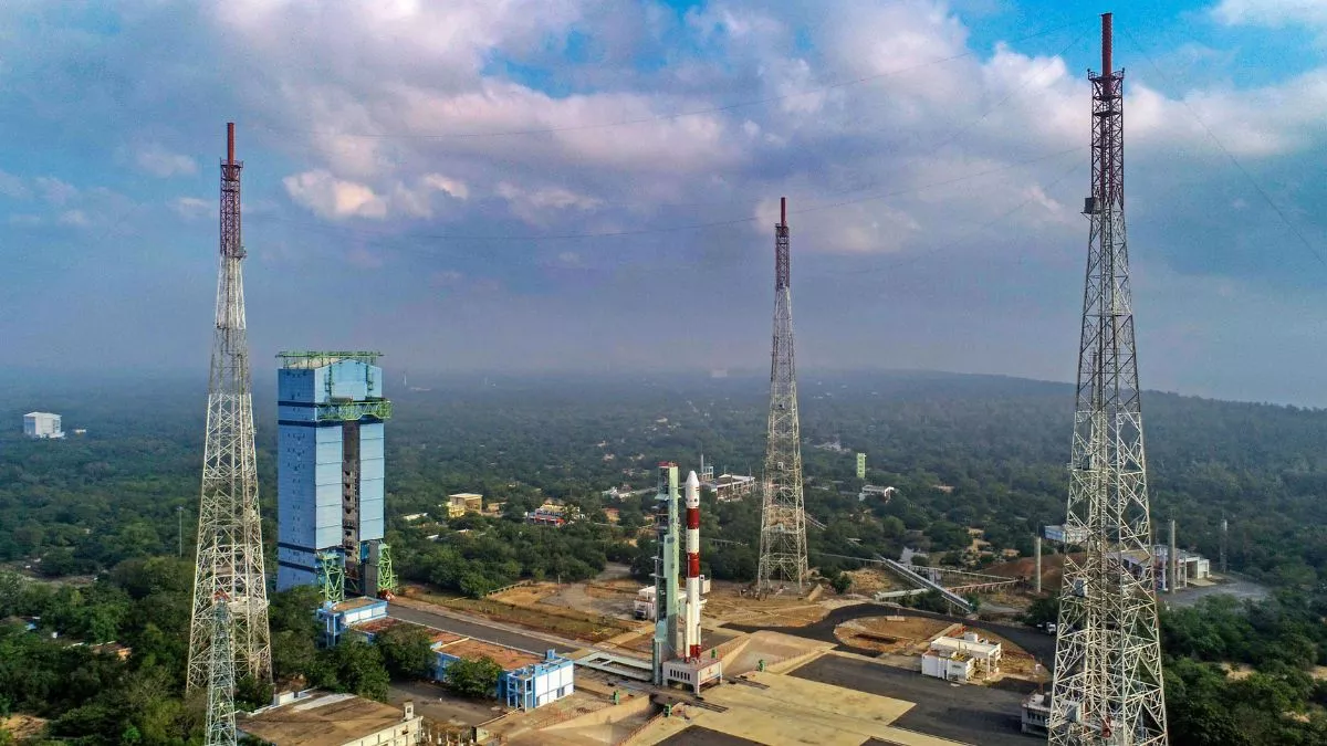  नए साल पर नया इतिहास रचने को तैयार ISRO, ब्लैक होल्स का रहस्य खंगालने आज रवाना होगा एक्सपो सैटेलाइट