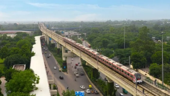 दिल्ली मेट्रो की फाइल फोटो। (सौ.- डीएमआरसी)