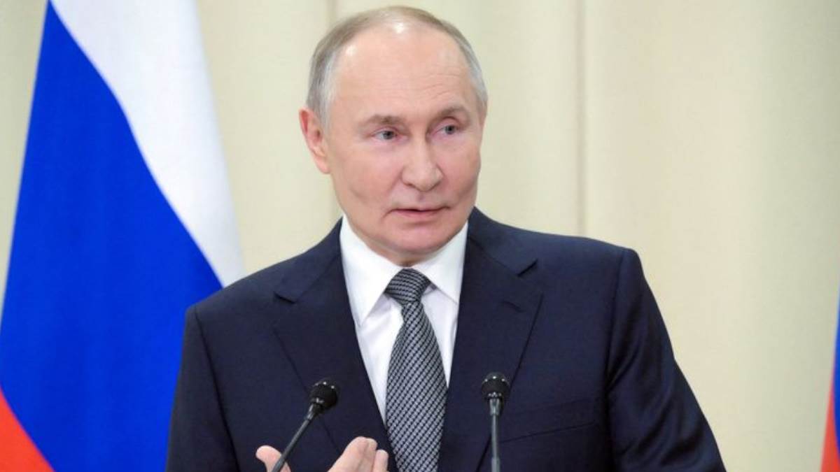 https://www.jagranimages.com/images/newimg/01012025/01_01_2025-putin_23859100.jpg