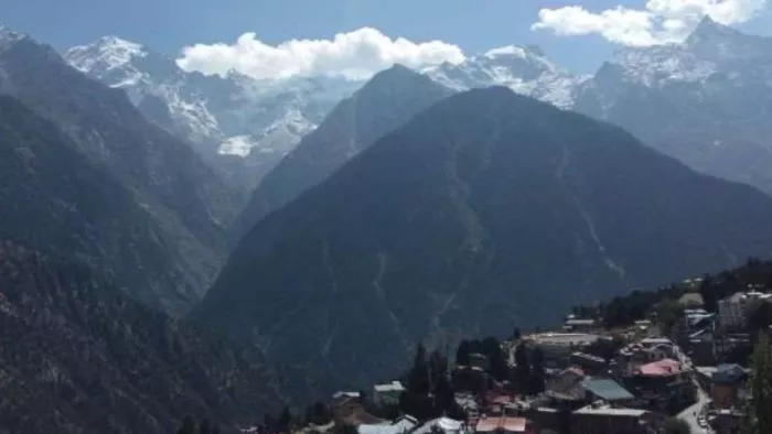 नए साल पर हिमाचल प्रदेश में हिमपात के आसार नहीं हैं। फाइल फोटो