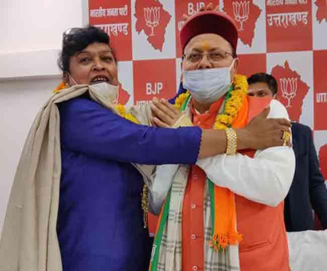Uttarakhand Chunav 2022: कांग्रेस सरकार में दायित्वधारी रहीं रजनी रावत भाजपा  में शामिल, मुख्यमंत्री धामी ने