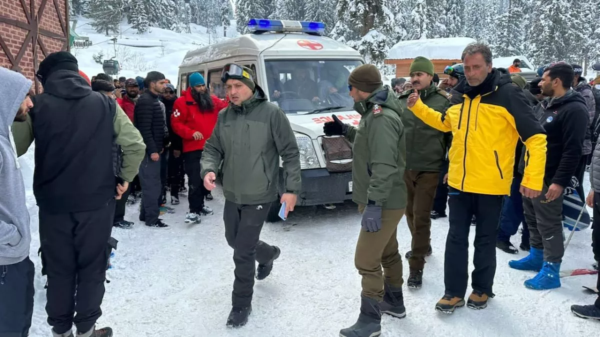 Jammu-Kashmir Avalanche: गुलमर्ग की अफरवात चोटी पर हुआ भारी हिमस्खलन, दो विदेशी नागरिकों की हुई मौत