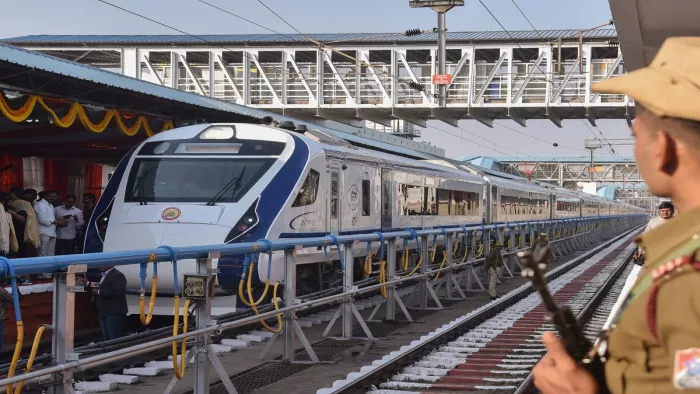Railway Budget रेल बजट 2023: वित्त मंत्री देंगी रेलवे सेक्टर से जुड़ी बड़ी सौगात? (फोटो पीटीआई)