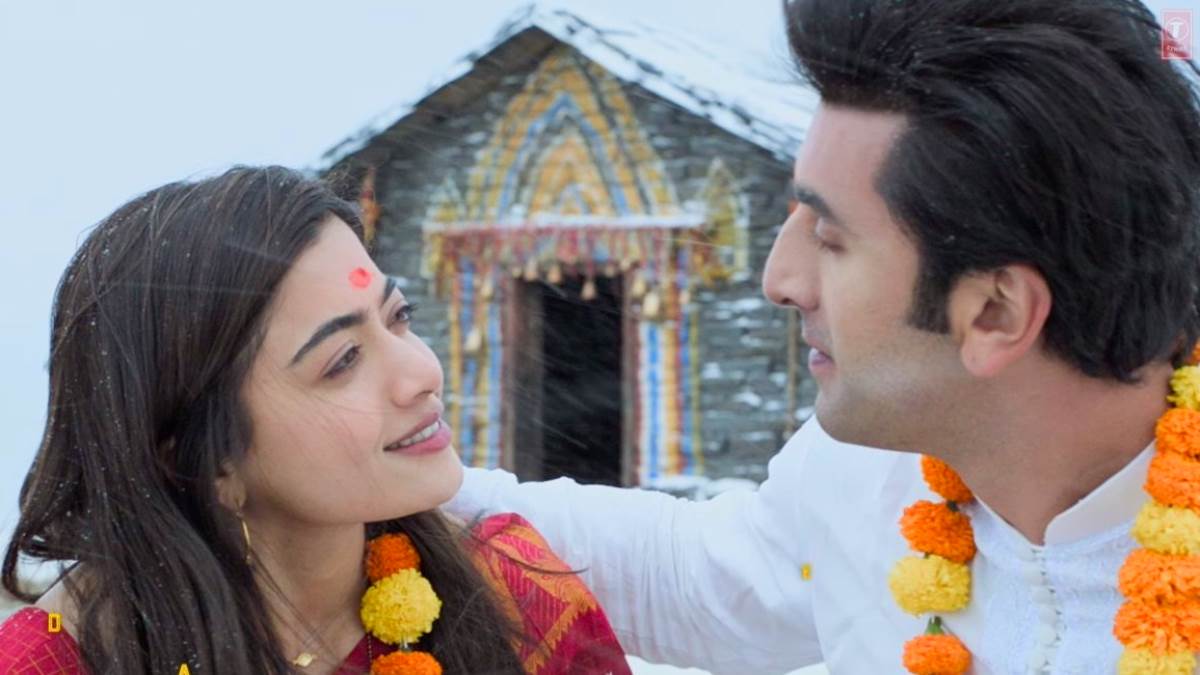 https://www.jagranimages.com/images/newimg/01022024/01_02_2024-manali_shoot_23643131.jpg