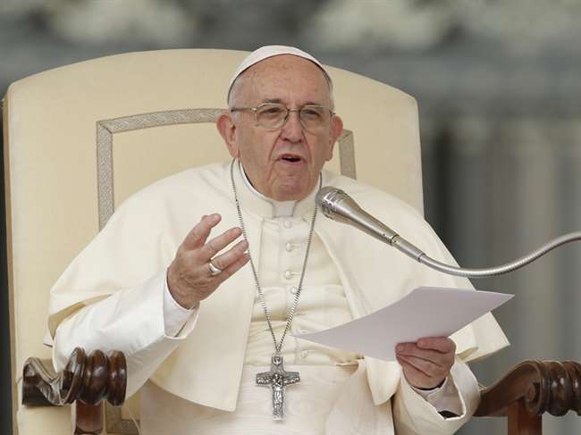 नाबालिग छात्रा से दुष्‍कर्म के केस में दोषी करार दिए गए केरल के पादरी को पोप फ्रांसिस ने निकाला