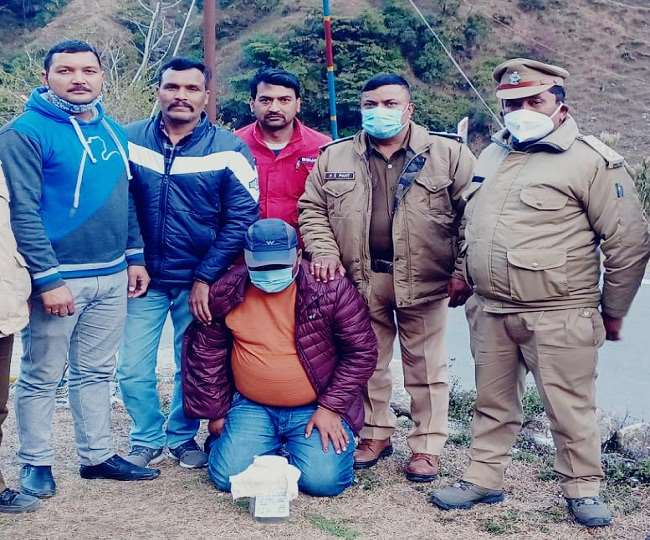 पकड़े गए पित्त की अंतरराष्ट्रीय बाजार में कीमत 65 लाख आंकी गई है।