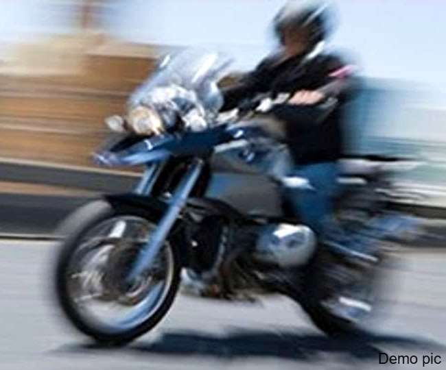 बाइक का ट्रॉयल लेने के बहाने लुधियाना से फरार हो कर सीतापुर पहुंच गया।
