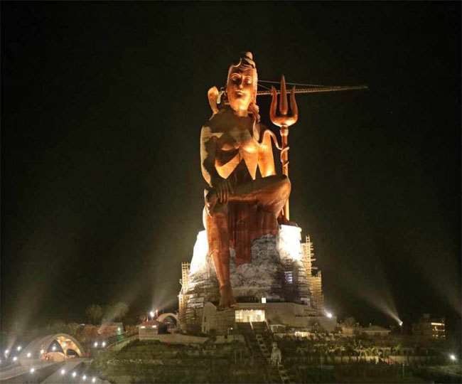 the highest statue of shiva is in nathdwara 351 feet of shiva is visible from twenty kilometers away