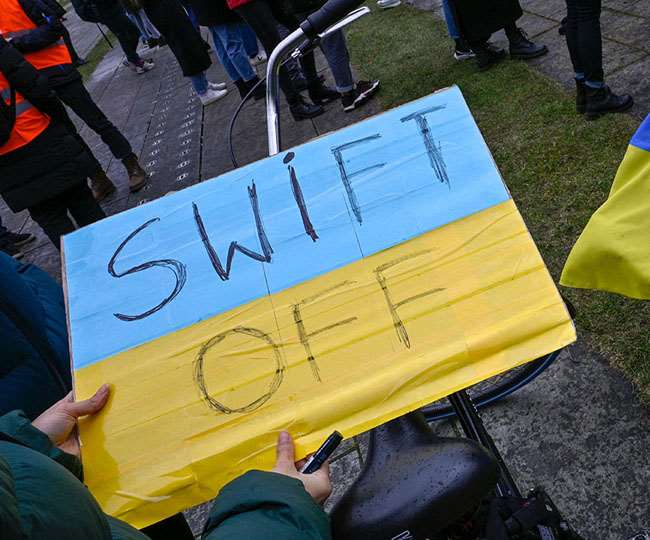 https://www.jagranimages.com/images/newimg/01032022/01_03_2022-swift_off_22505994.jpg