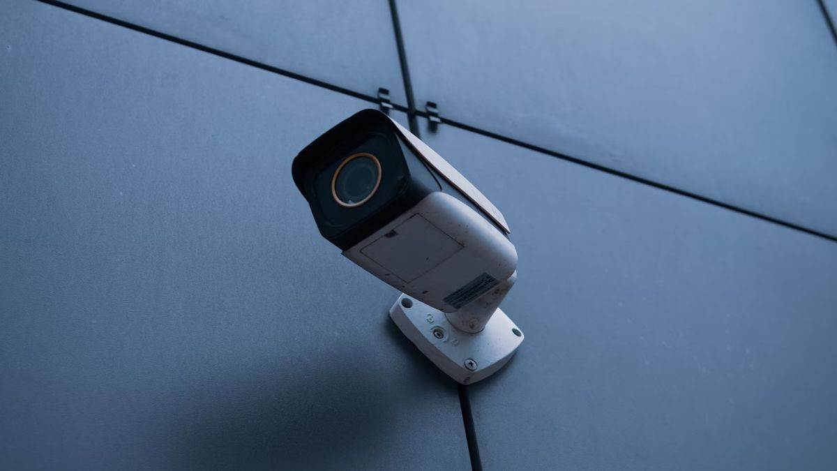 इन CP Plus CCTV Camera को देखकर थर-थर कांपती है चोरों और अजनबियों की जुबान! धरी की धरी रह जाती हैं सारी कोशिशें