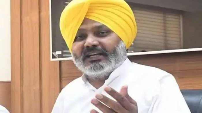 राज्यपाल के अभिभाषण में विघ्न डालने पर कांग्रेस पर बरसे चीमा (फाइल फोटो)