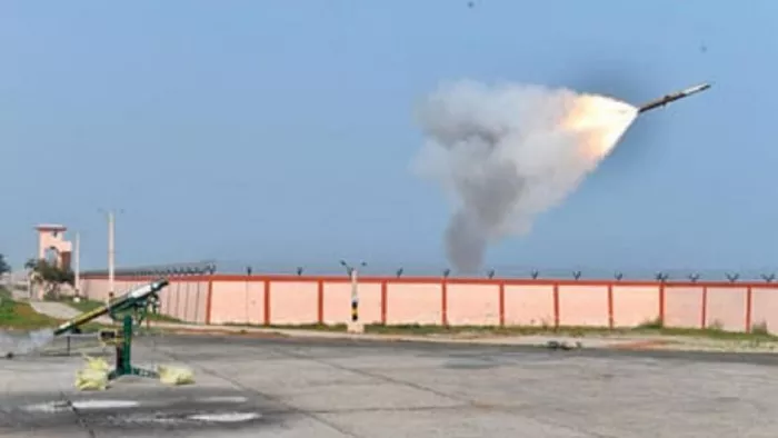 DRDO ने किया कम दूरी वाली वायु रक्षा प्रणाली VSHORADS का सफल परीक्षण, रक्षा मंत्री ने दी बधाई
