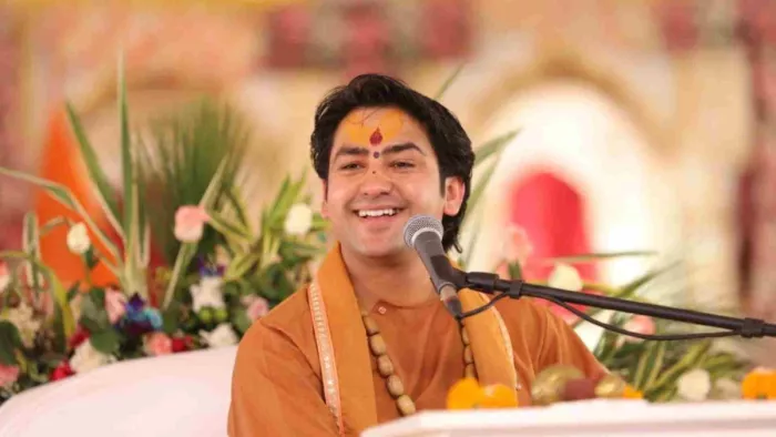 बागेश्वर धाम के पीठाधीश्वर धीरेंद्र कृष्ण शास्त्री। (सौ : इंटरनेट मीडिया)