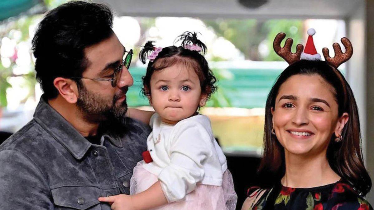 https://www.jagranimages.com/images/newimg/01032025/01_03_2025-alia_bhatt_raha_kapoor_post_23892979.jpg