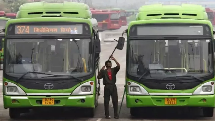 Delhi Government: दिल्ली सरकार के सामने बसों की संख्या बढ़ाने की चुनौती। फाइल फोटो