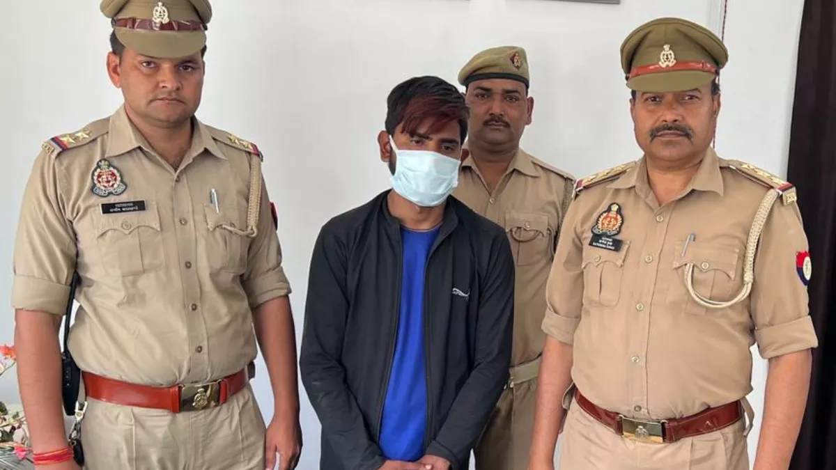 नोएडा में रिटायर्ड IAS के घर से 15 लाख की नकदी और आभूषण चोरी करने वाला गिरफ्तार, घर में करता था सहायक का काम