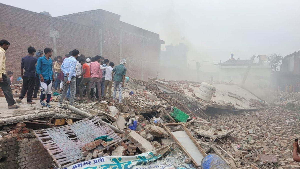 https://www.jagranimages.com/images/newimg/01042024/01_04_2024-badaun_23687503.jpg