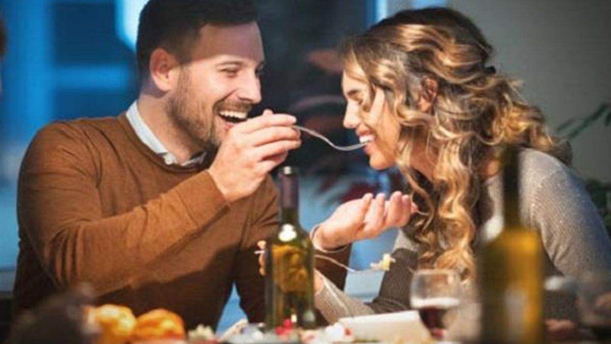 https://www.jagranimages.com/images/newimg/01042024/01_04_2024-dispute_in_family_agra_news_for_food_23687358.jpg