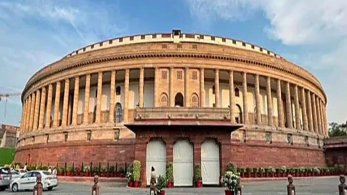 29 अविश्वास प्रस्तावों की गवाह रही पुरानी संसद, तीन बार गिरी सरकार